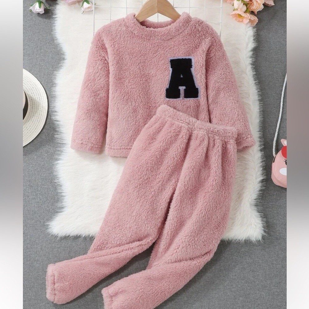 5Y Girls two piece set. Never worn